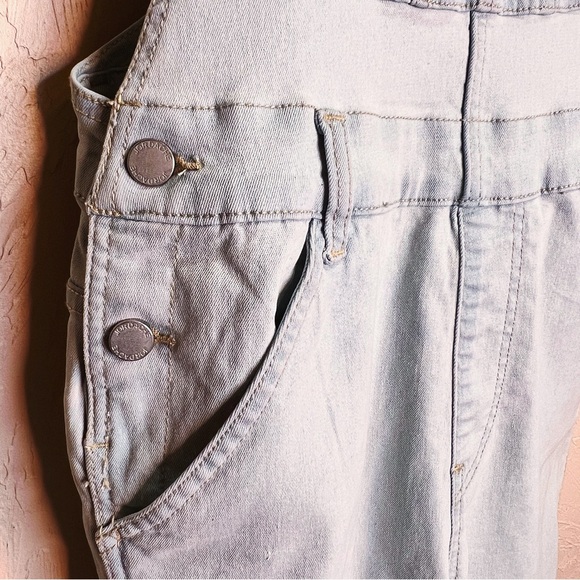 Jordache Light Bleach Wash Overalls Womens XS Cropped Straight Leg Stretch NWT - Picture 9 of 11